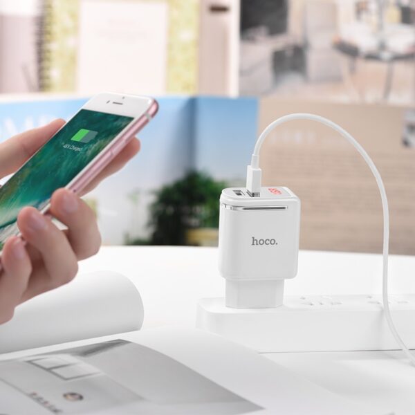 HOCO C39A 12W 2.4A Dual USB Charger with LED Display (White) EU Plug - Image 4