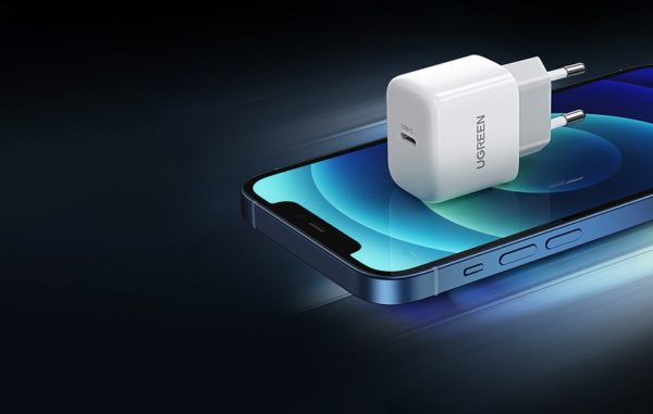 UGREEN 10220 20W Mini PD Type-C Fast Charger - Image 2
