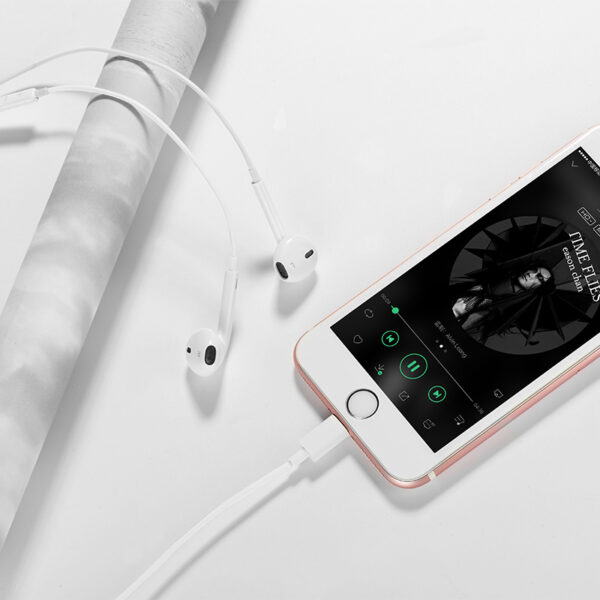 HOCO L7 Plus Lightning Earphones - Image 5